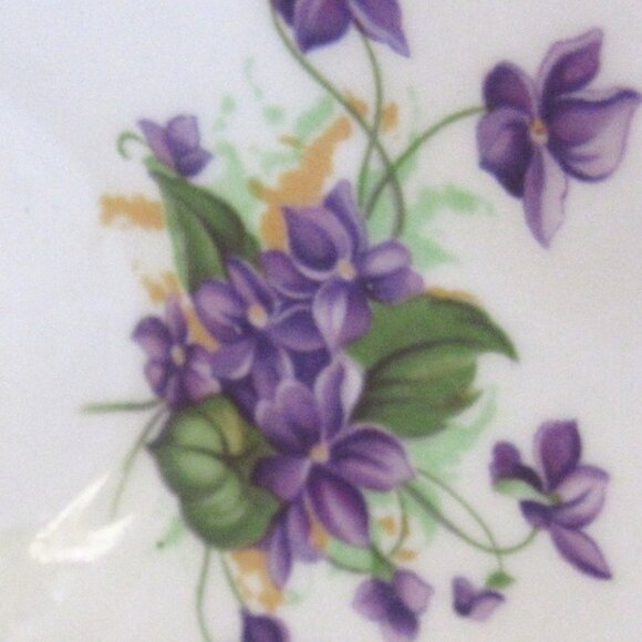 Clare English Bone China Tea Cup and Saucer Vivacious Violets, Gold Gilt H223 - Picture 4 of 5